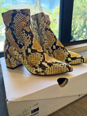 NWT ALDO Ankle Boots